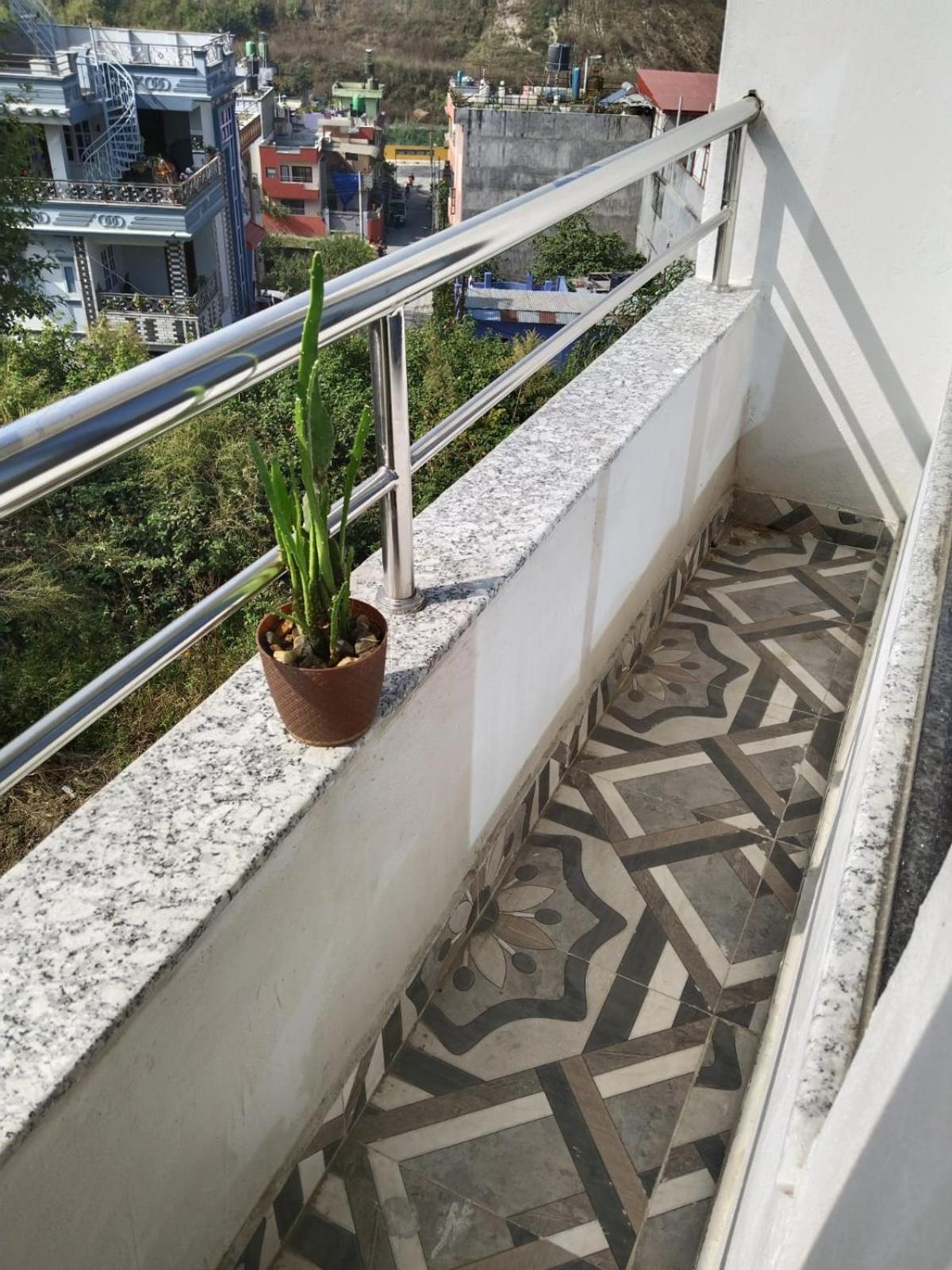 Kathmandu Airport View Hotel And Lodge Catmandu Exterior foto