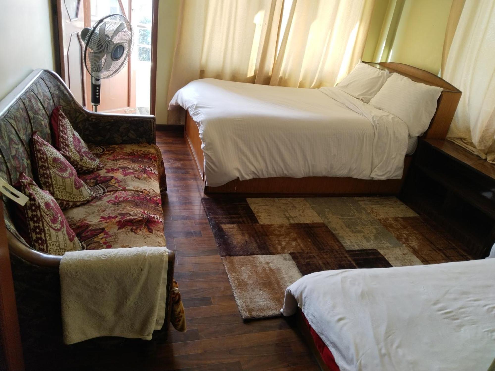 Kathmandu Airport View Hotel And Lodge Catmandu Exterior foto